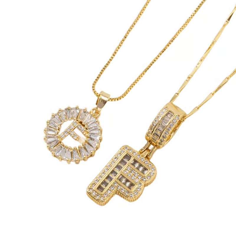 Collier pendentif alphabet doré