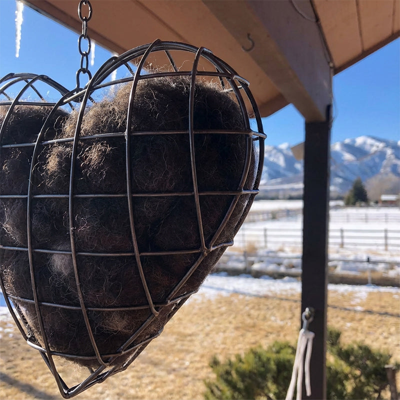 Nid d'oiseau décoratif en forme de cœur