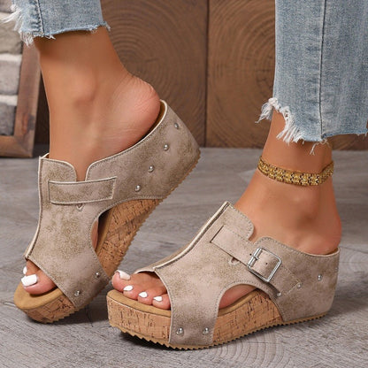 Mode féminine sandales à talons compensés Peep Toe avec plateforme