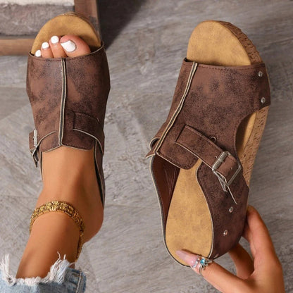 Mode féminine sandales à talons compensés Peep Toe avec plateforme