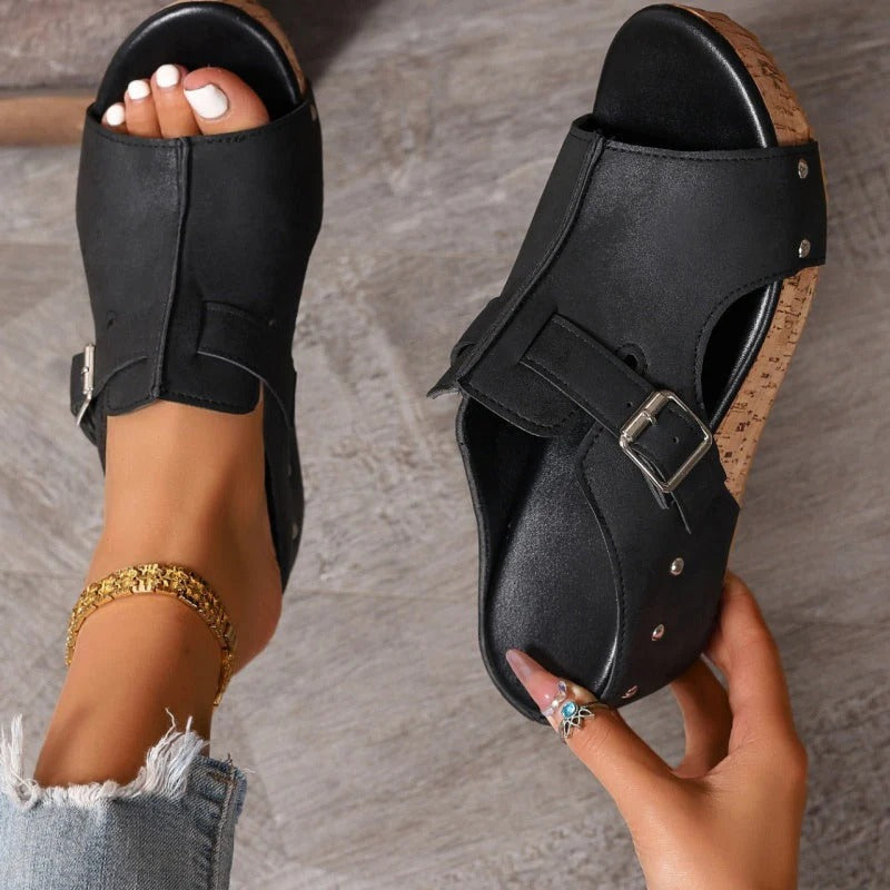 Mode féminine sandales à talons compensés Peep Toe avec plateforme
