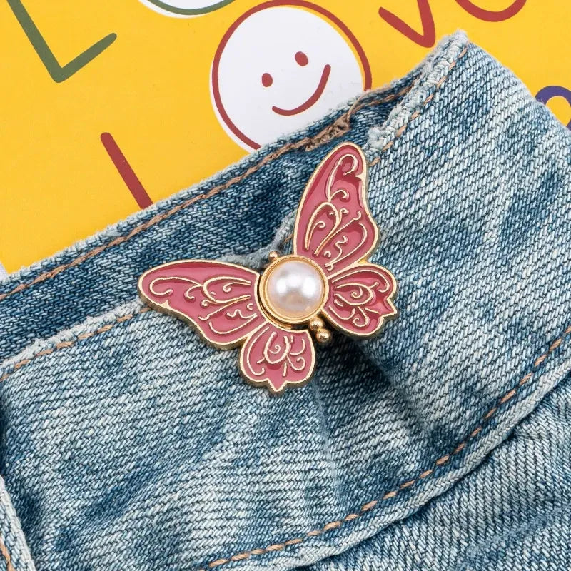 Fini les pantalons qui tombent ! La boucle papillon amovible